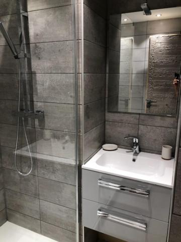 Appartement Chaleureux Au Pied Des Pistes, 4 Personnes, Wifi Val Thorens Exteriör bild